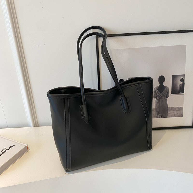 Women's High-grade Retro Simple Commuter Large Capacity Tote Bags