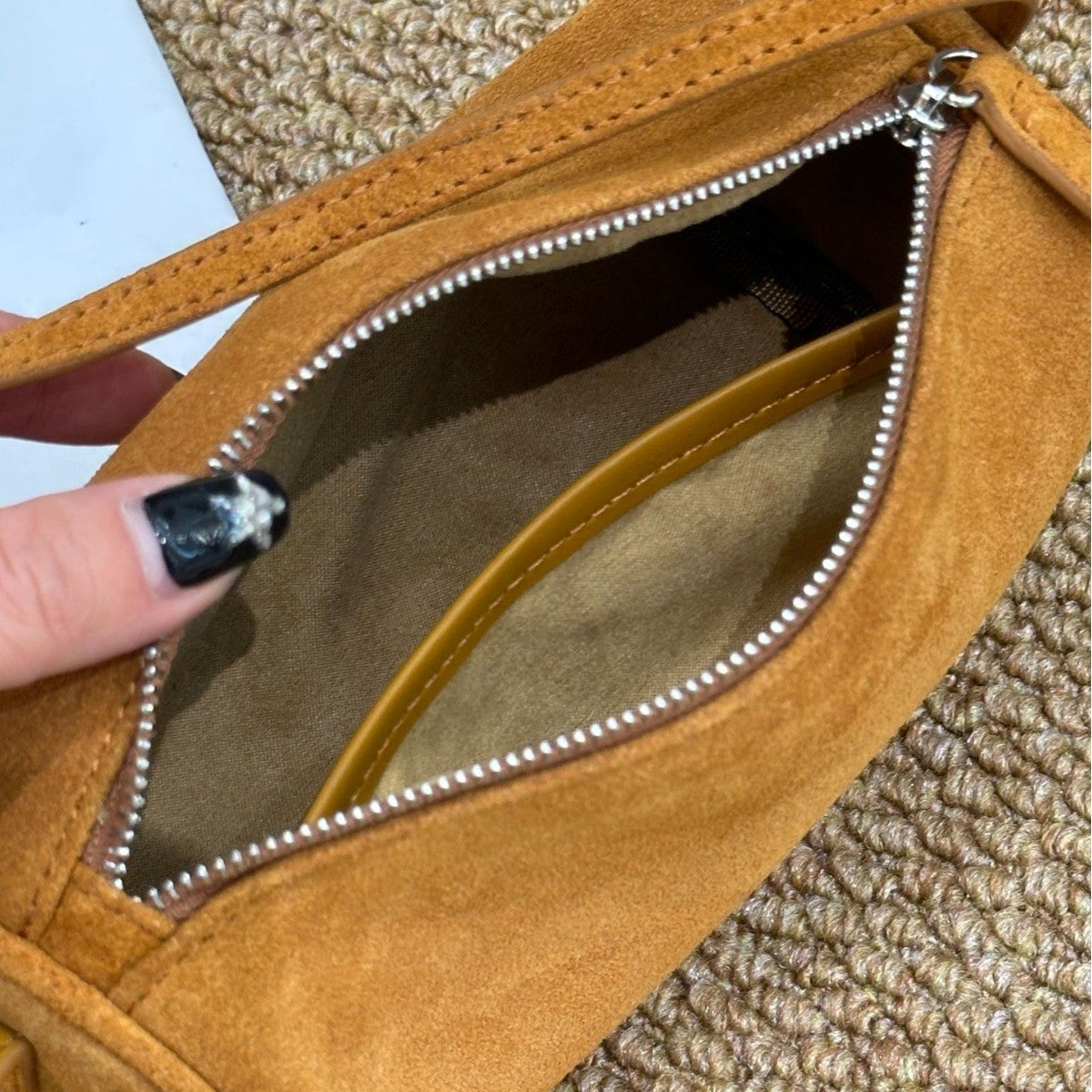 Women's Matte Cowhide High-grade Leather Simple Texture Underarm Handbags