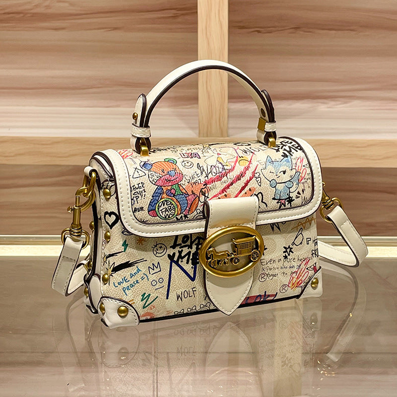 Durable Women's Victory Bear Fashion Portable Crossbody Bags