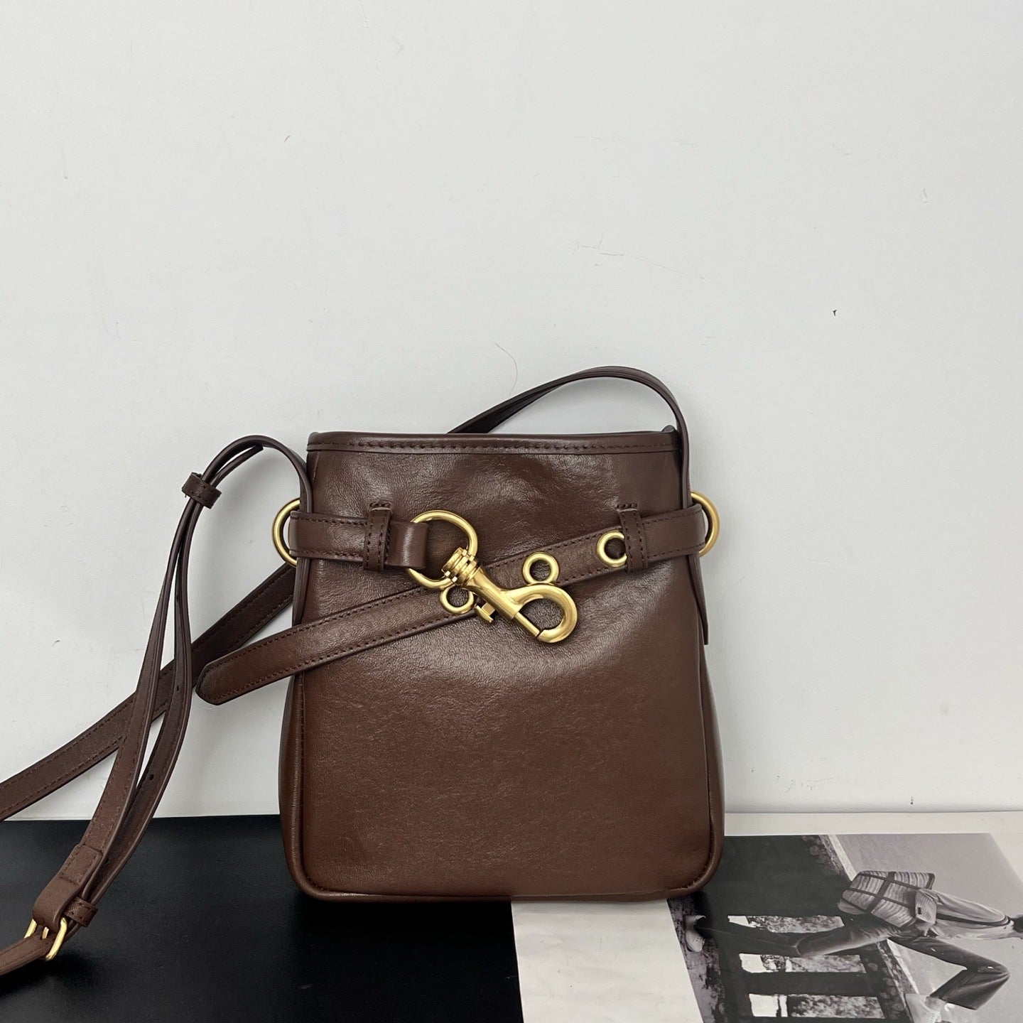 Comfortable Women's Mobile Genuine Leather Commuter Bags