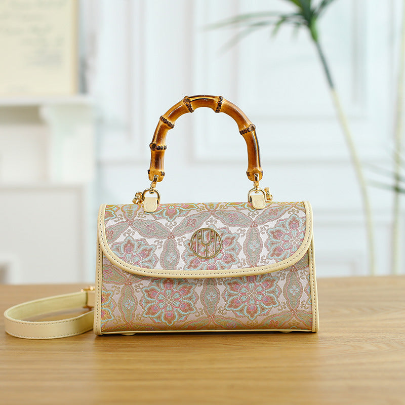 Women's Vintage Boston Dinner Republic Of China Tote Bags