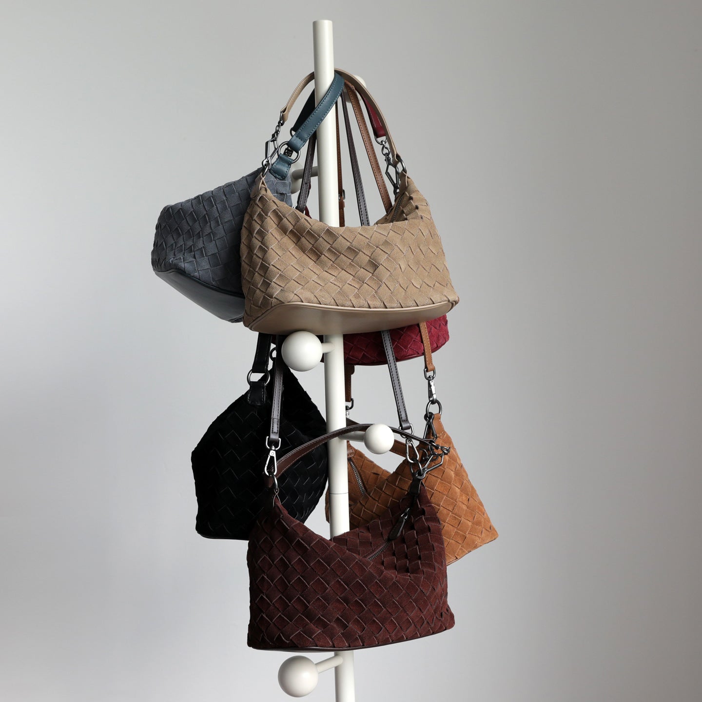 Comfortable Women's Cowhide Woven Genuine Leather Bags