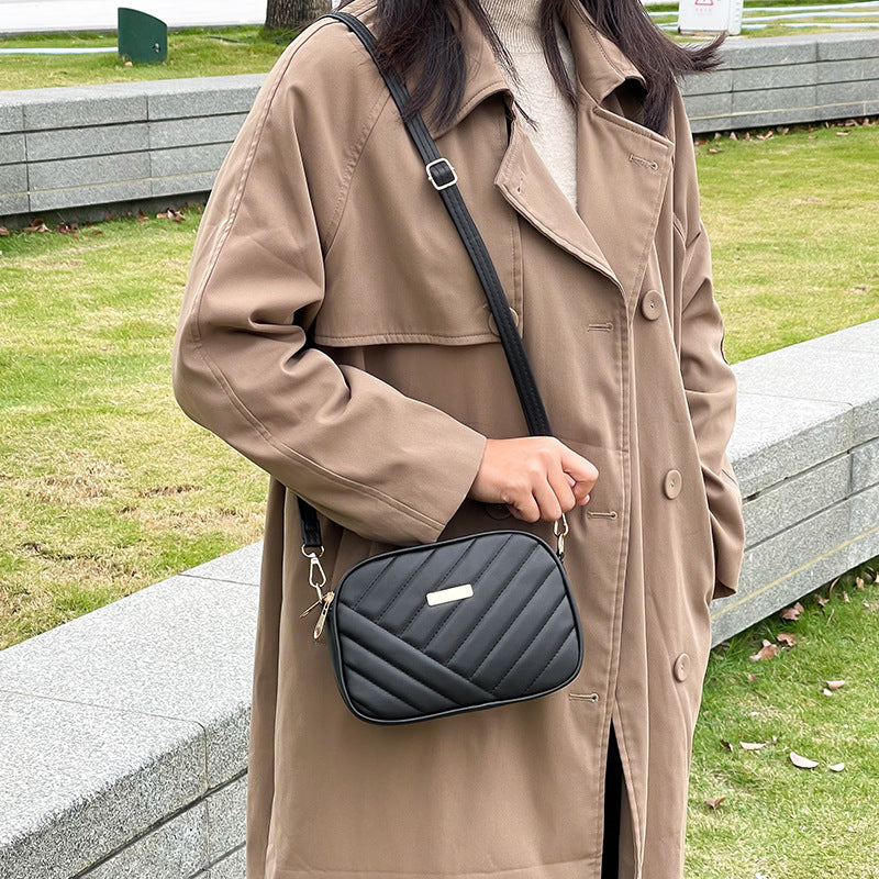 Embroidered Large Capacity Trendy Fashion Solid Bags