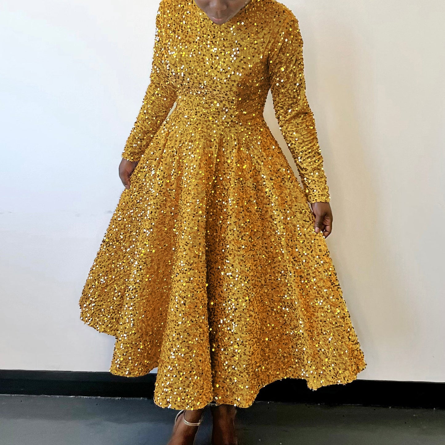 Women's Neck Long Sleeve Pure Color Sequins High Waist Temperament Mid-length Dress