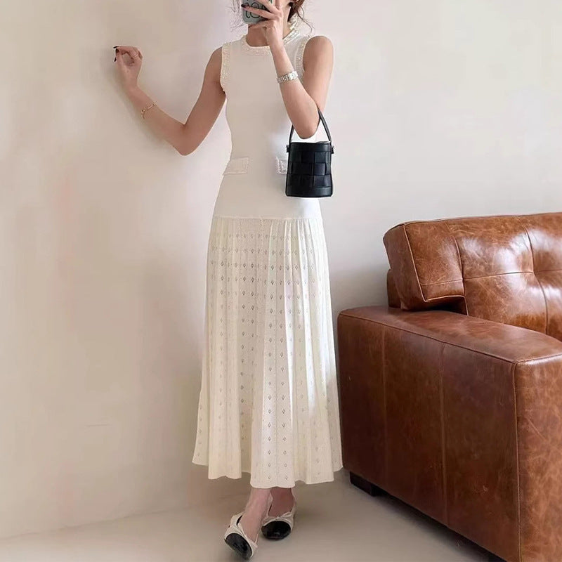 Women's Round Neck Sleeveless Dress Slim Fit Waist Dresses