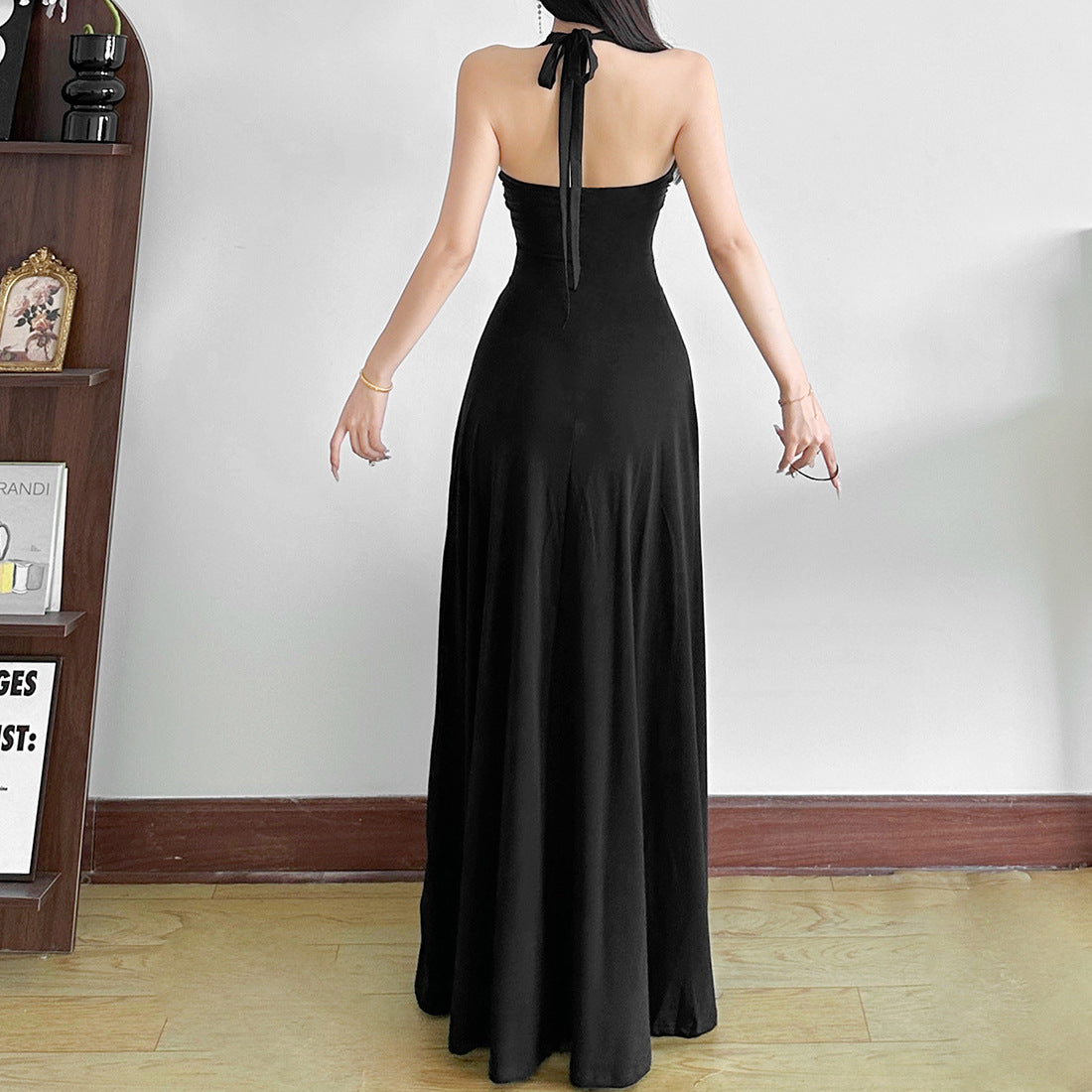 Women's Slim Fit Graceful Fashionable Casual Halter Cut-out Sleeveless Dresses