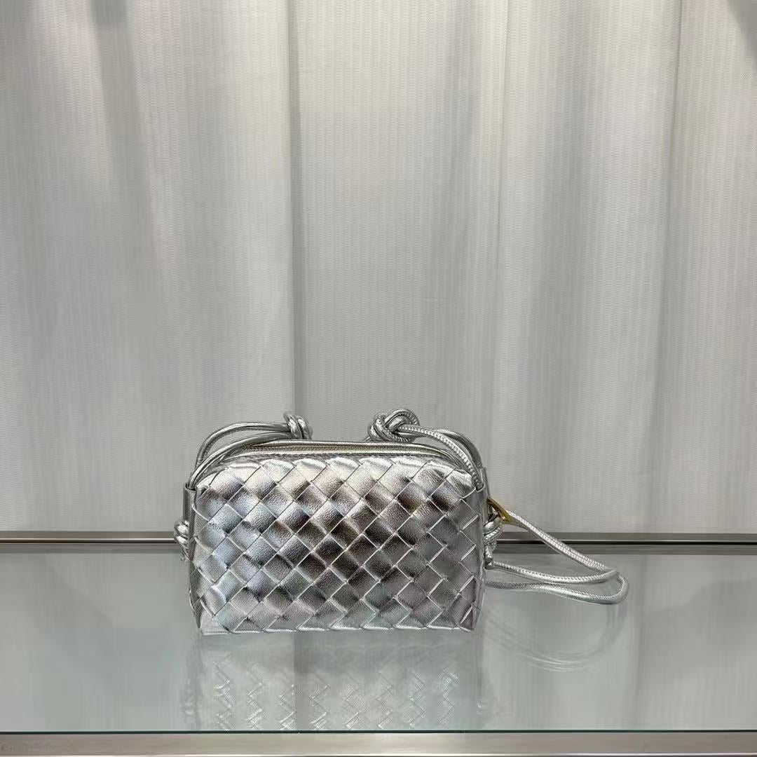 Women's Genuine Leather Woven Cowhide Design Bags