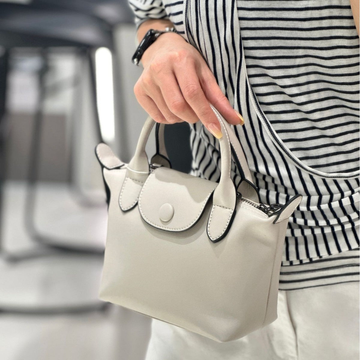 Women's Leather High-grade Commuter Large Capacity Bags