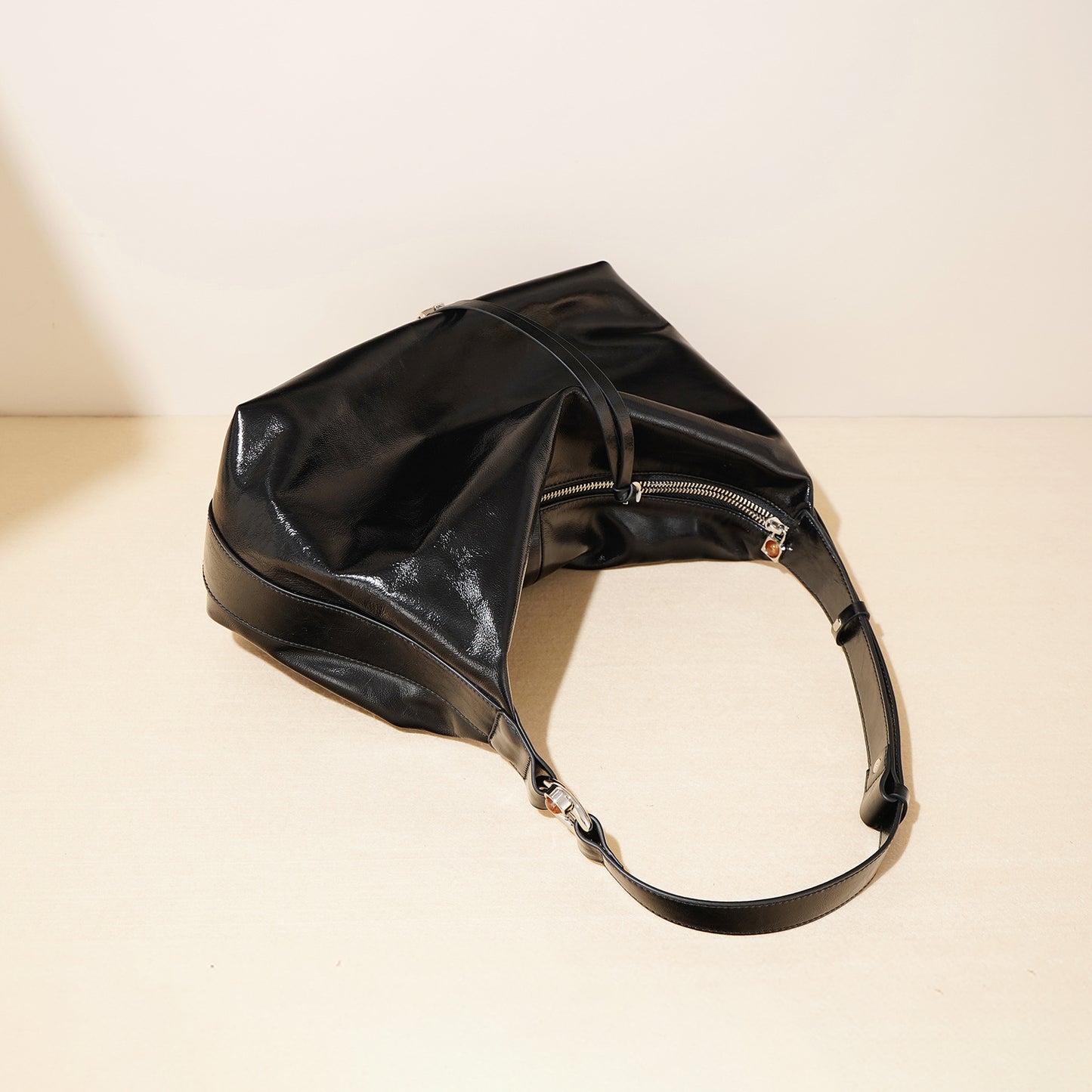 Women's Wax Skin Design Trendy Large Capacity Tote Bags