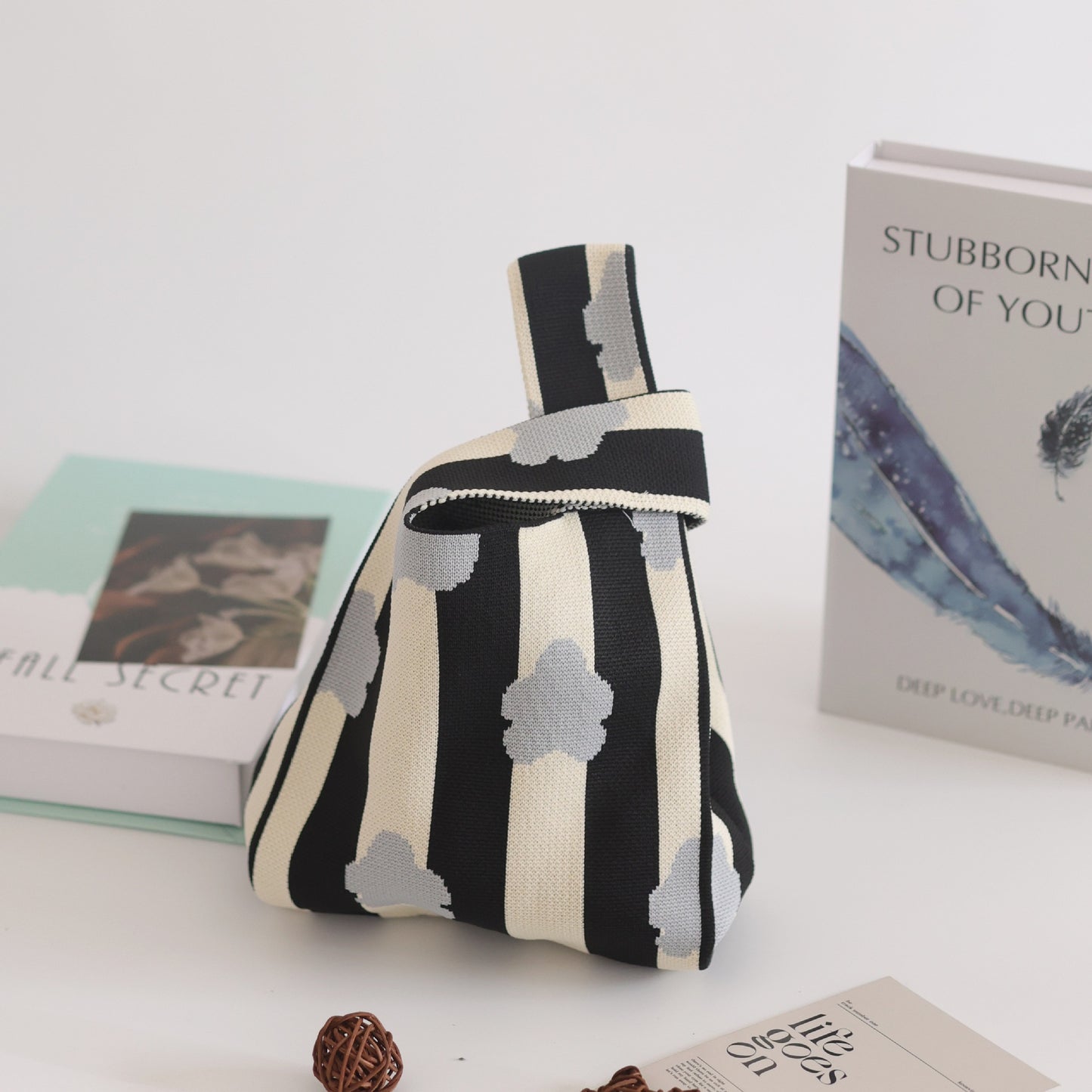 Women's Stylish Knitted Woven Vest Simple Handbags