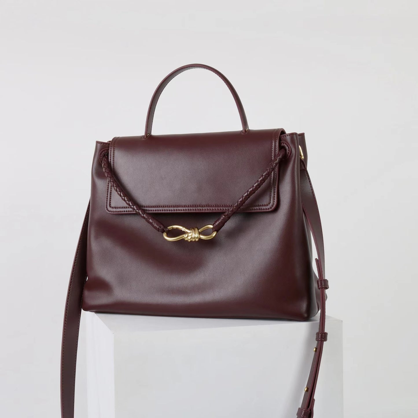 Glossy Cowhide Bow Metal Bends Hitches Handbags