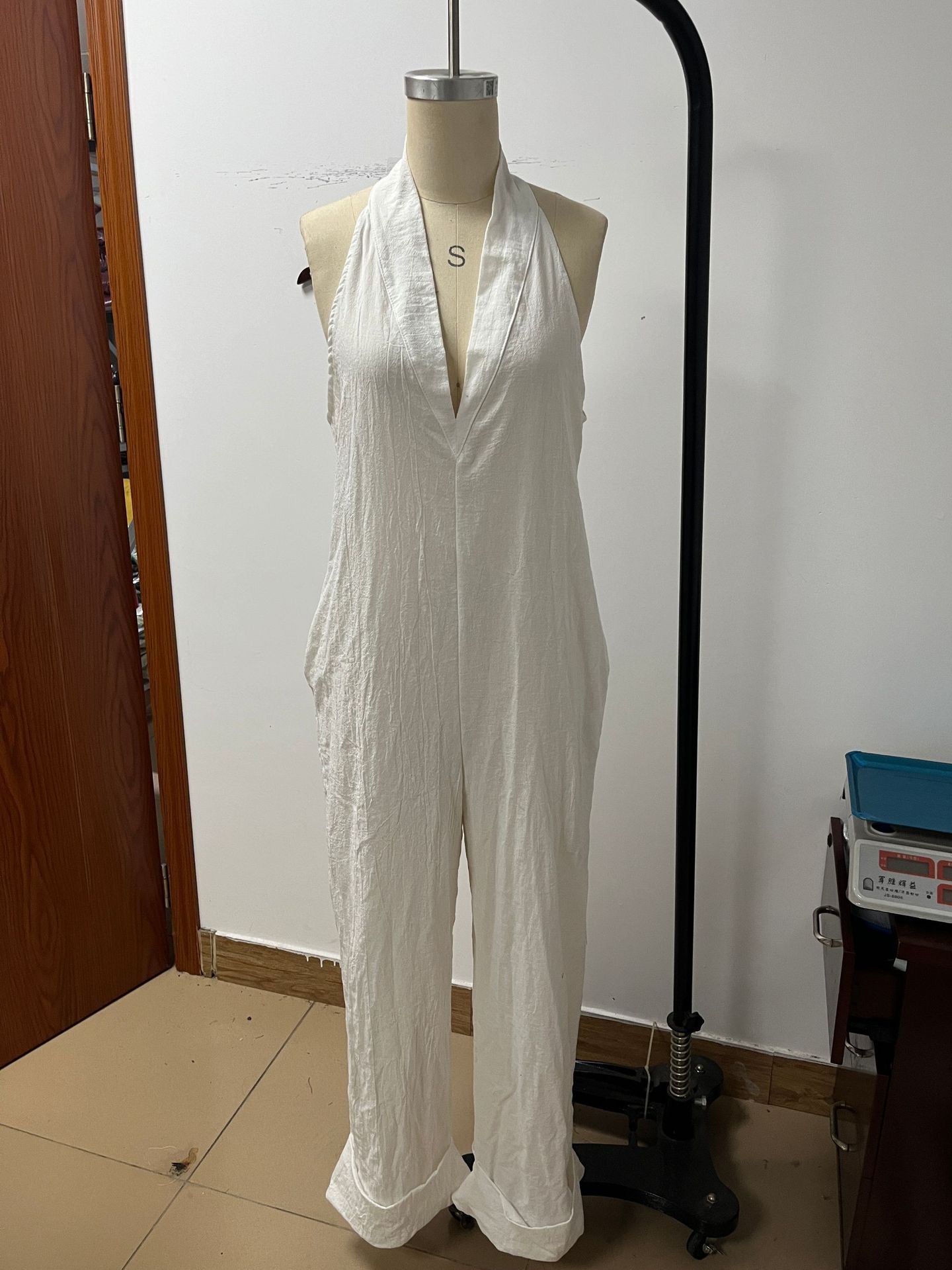 Women's Cotton Linen Simplicity Elegant Sleeveless Casual Women's Jumpsuit/clothing
