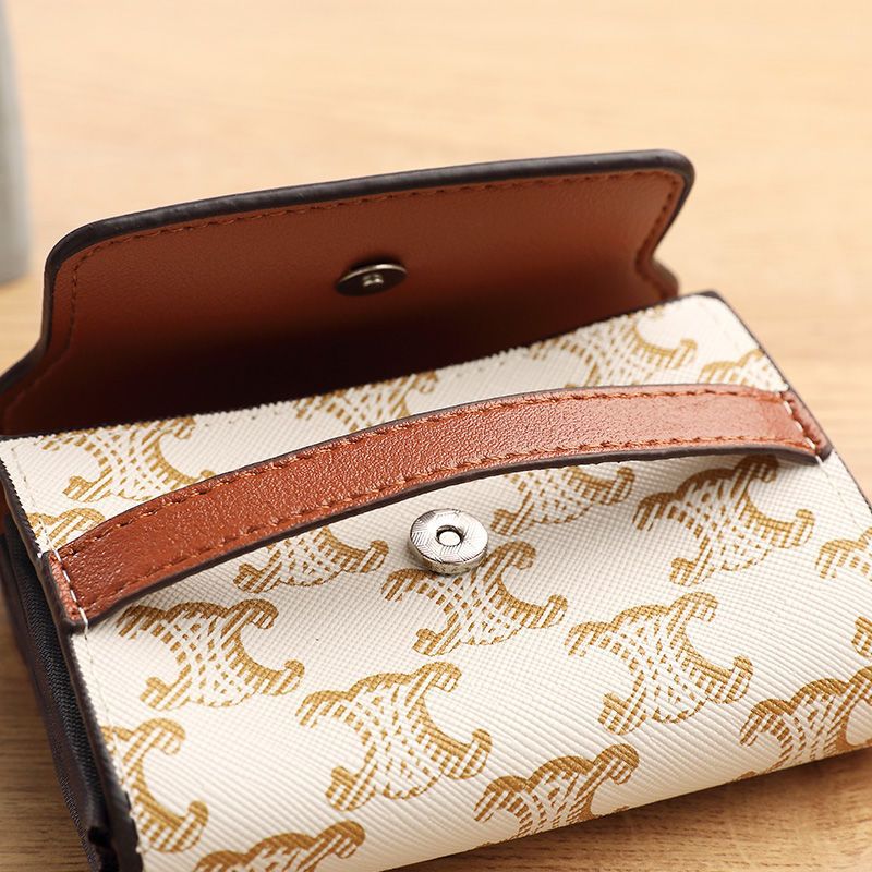 Women's Classic Retro Simple Multiple Slots Fashion Card Holder