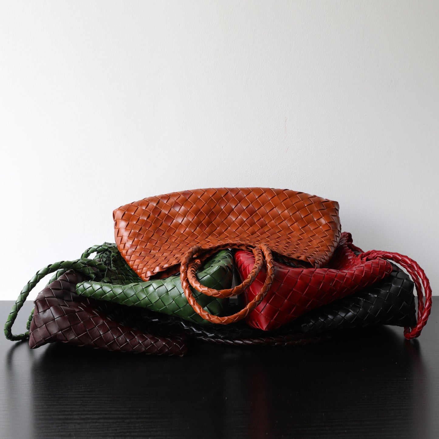 Cowhide Vegetable Basket Hand-woven Retro Art Versatile Armpit Bags