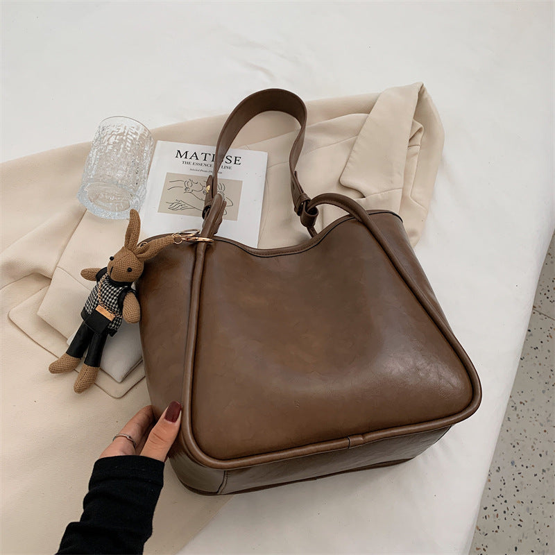 Women's Retro Fashion Large Capacity Versatile Texture Bags