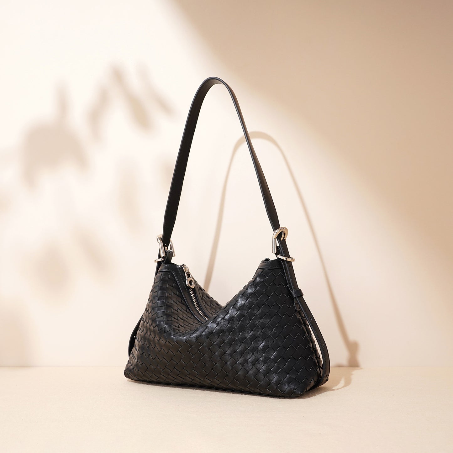 Women's Woven Underarm Fashion Moon Portable Large Bags