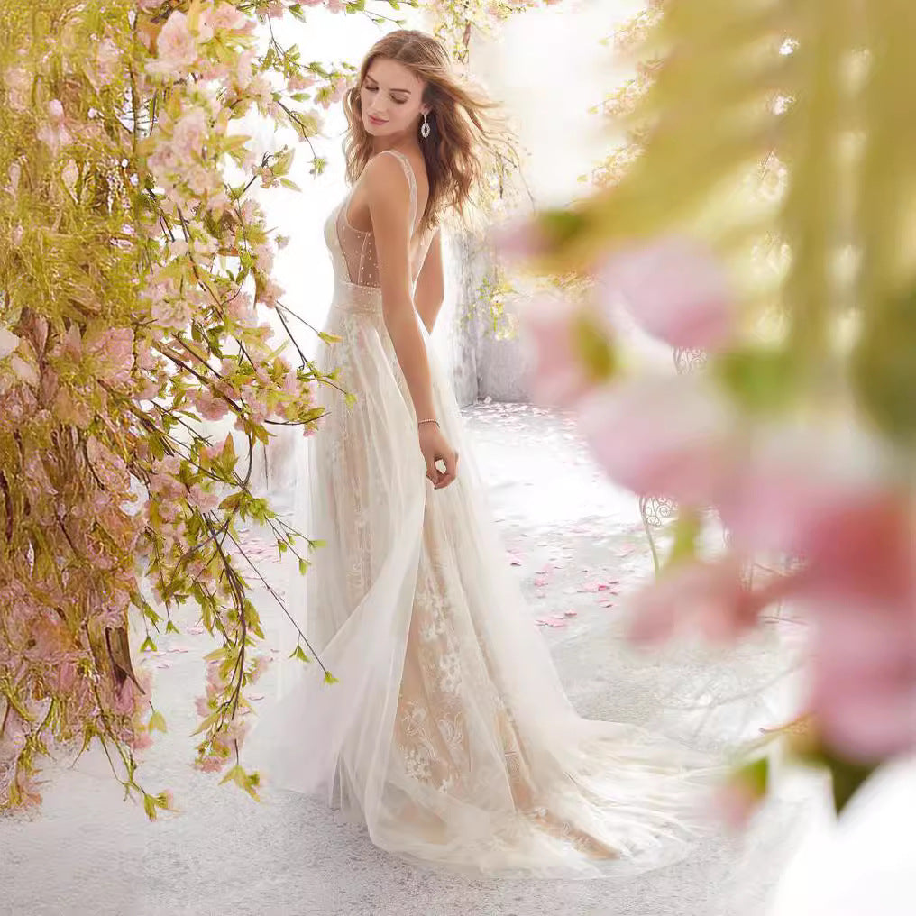Unique Dress Sexy Fashion Sleeveless Lace Wedding Dresses