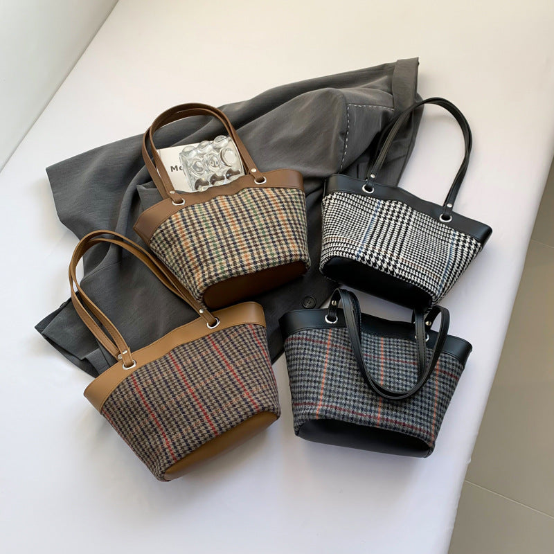 Women's Woolen Plaid Stitching Fashion Winter Commuter Handbags