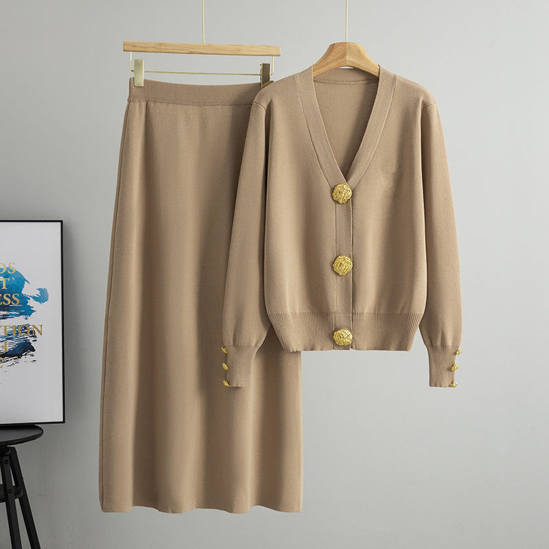Women's Elegant Large Metal Buckle Knitted Two-piece Fashion Casual Suit