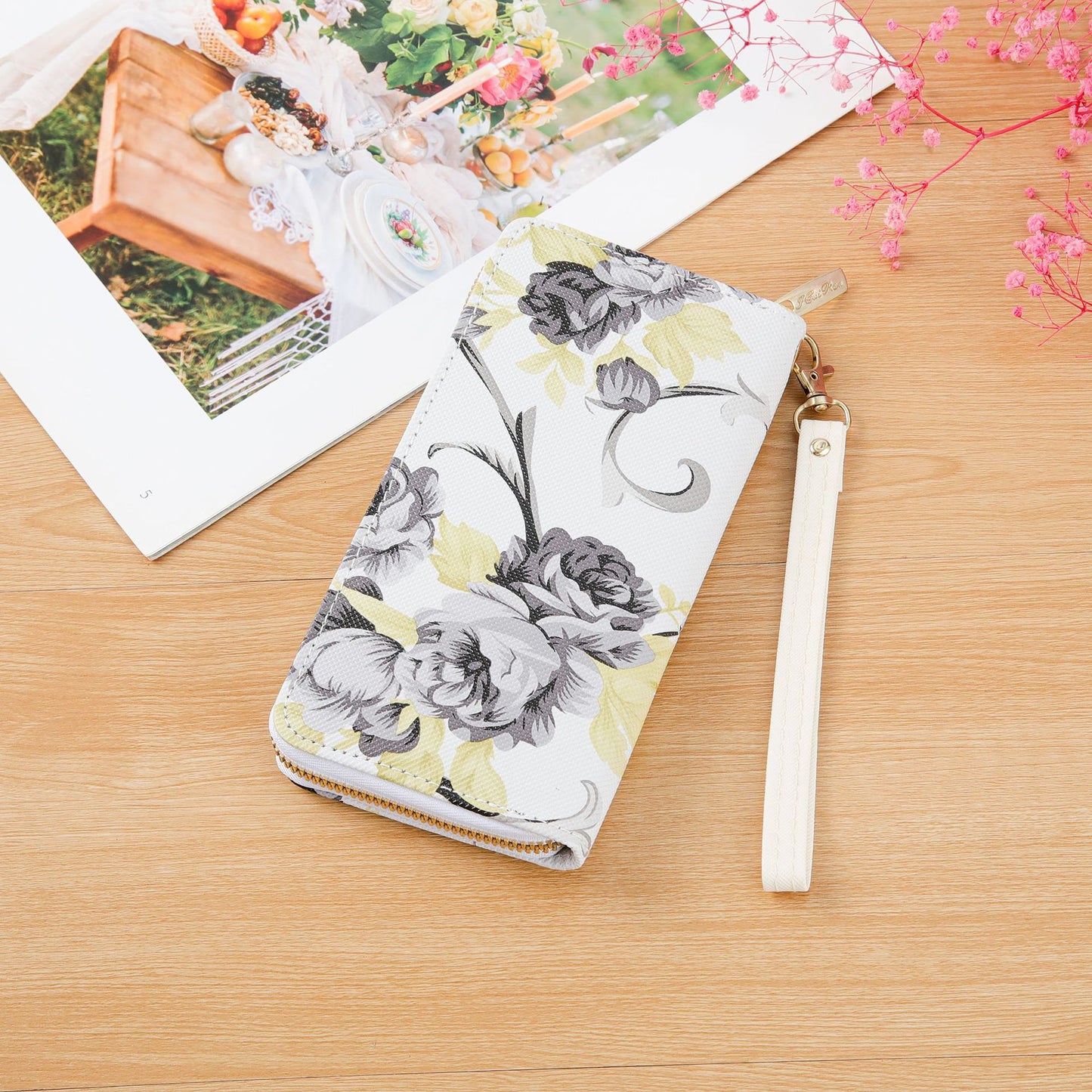 Women's Long Single-layer Printed Rose Mobile Clutch Ladies Wallets