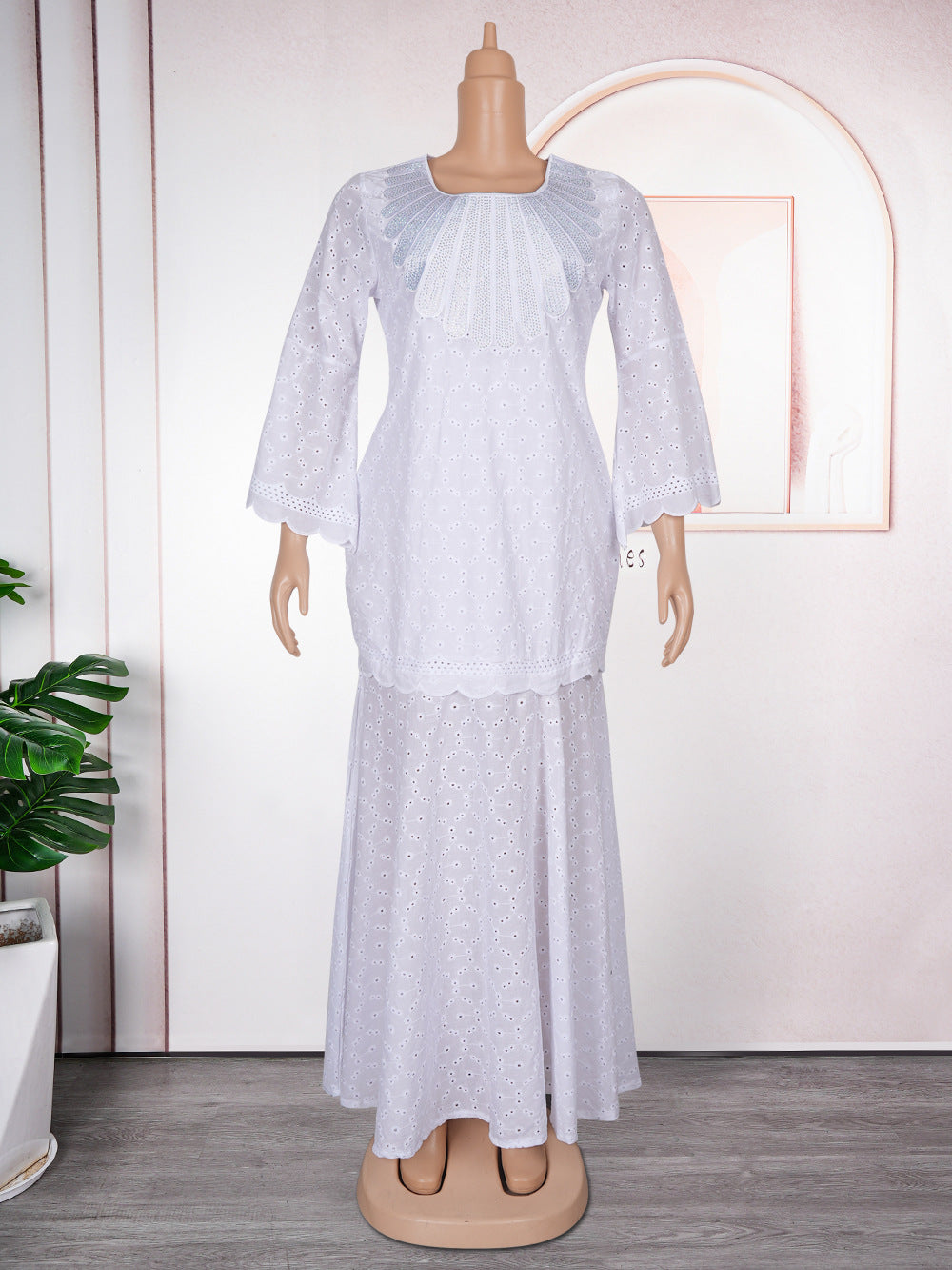 Women's African Wear Lace Long Robe Embroidered Dresses