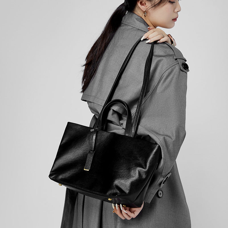Women's Leather Underarm Cowhide Niche Retro Soft Bags