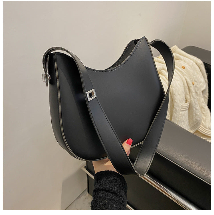 Women's Underarm Summer Simple Trendy With Texture Shoulder Bags