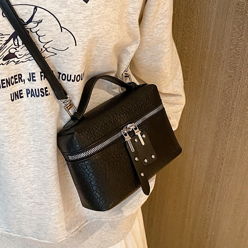 Women's Popular Summer Texture Korean Style Portable Crossbody Bags