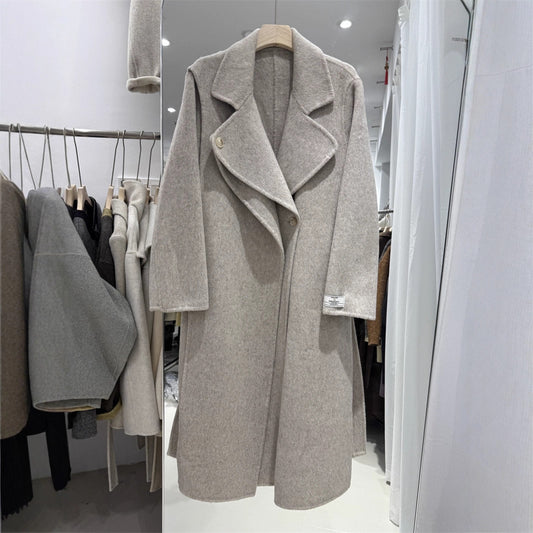 Women's Design Sense Hepburn Style Scarf Collar Coats