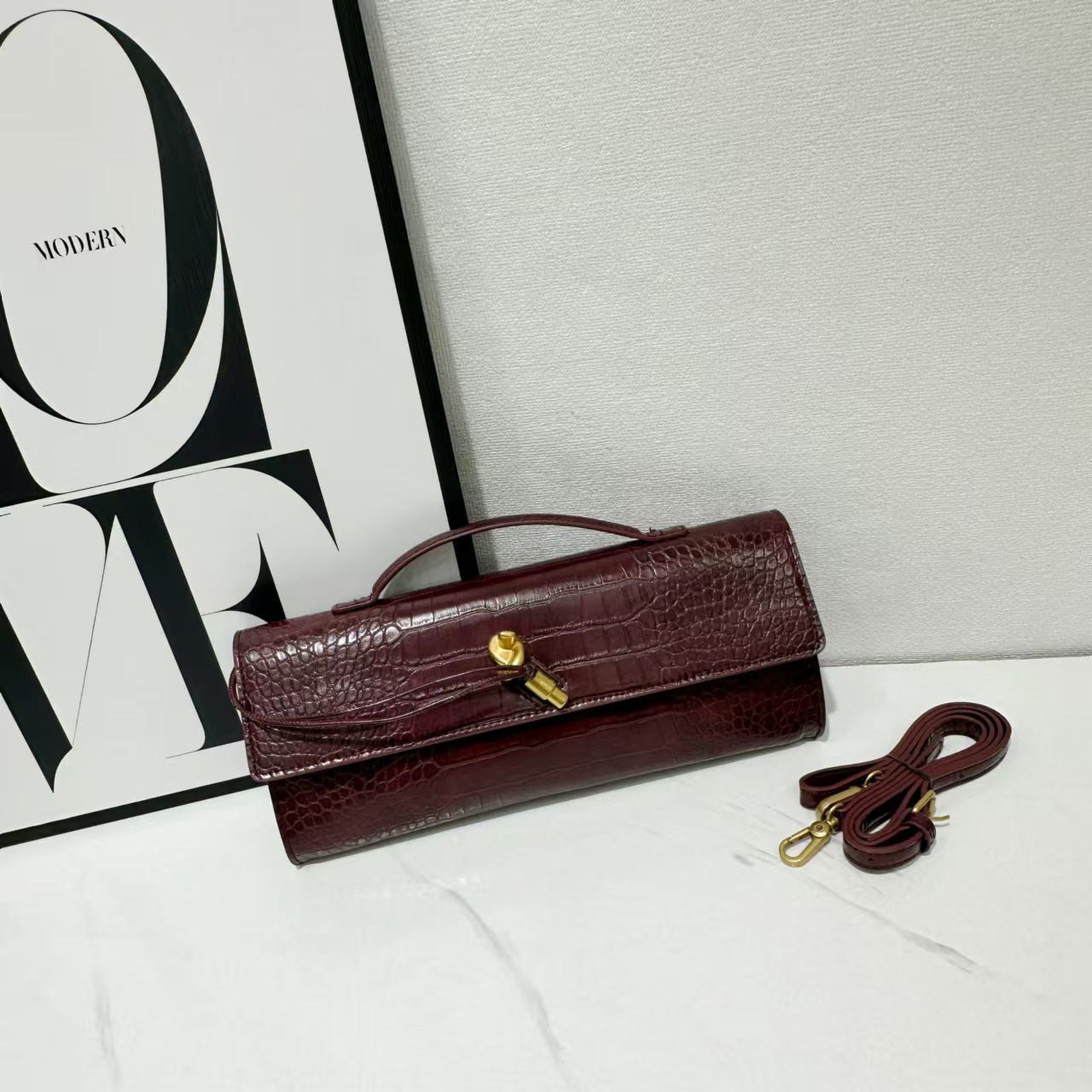 Women's Baguette Fashion Exquisite Horizontal Hand Holding Evening Bags