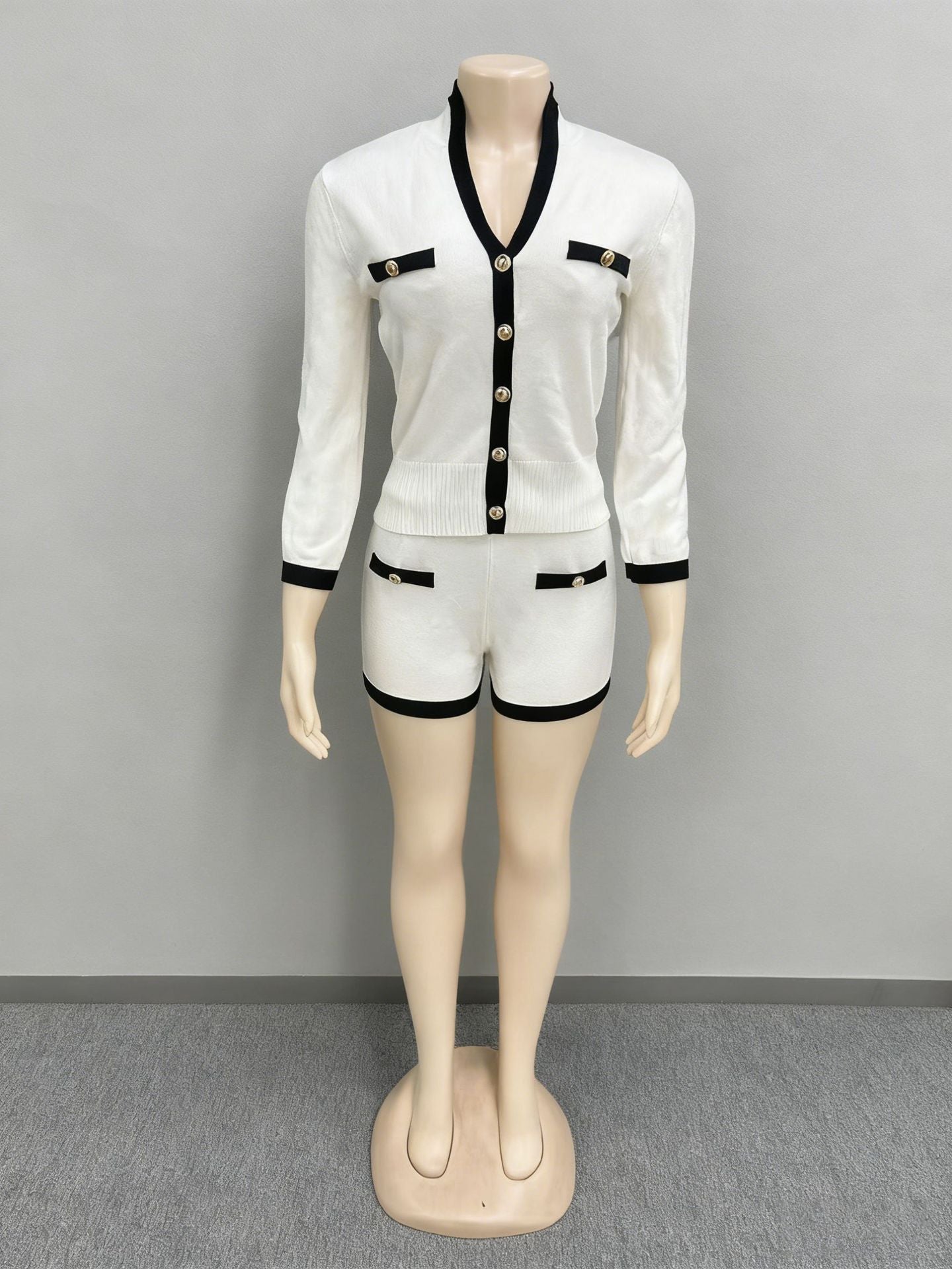 Women's Color Single-breasted Long Sleeve Thread Two-piece Set Shorts