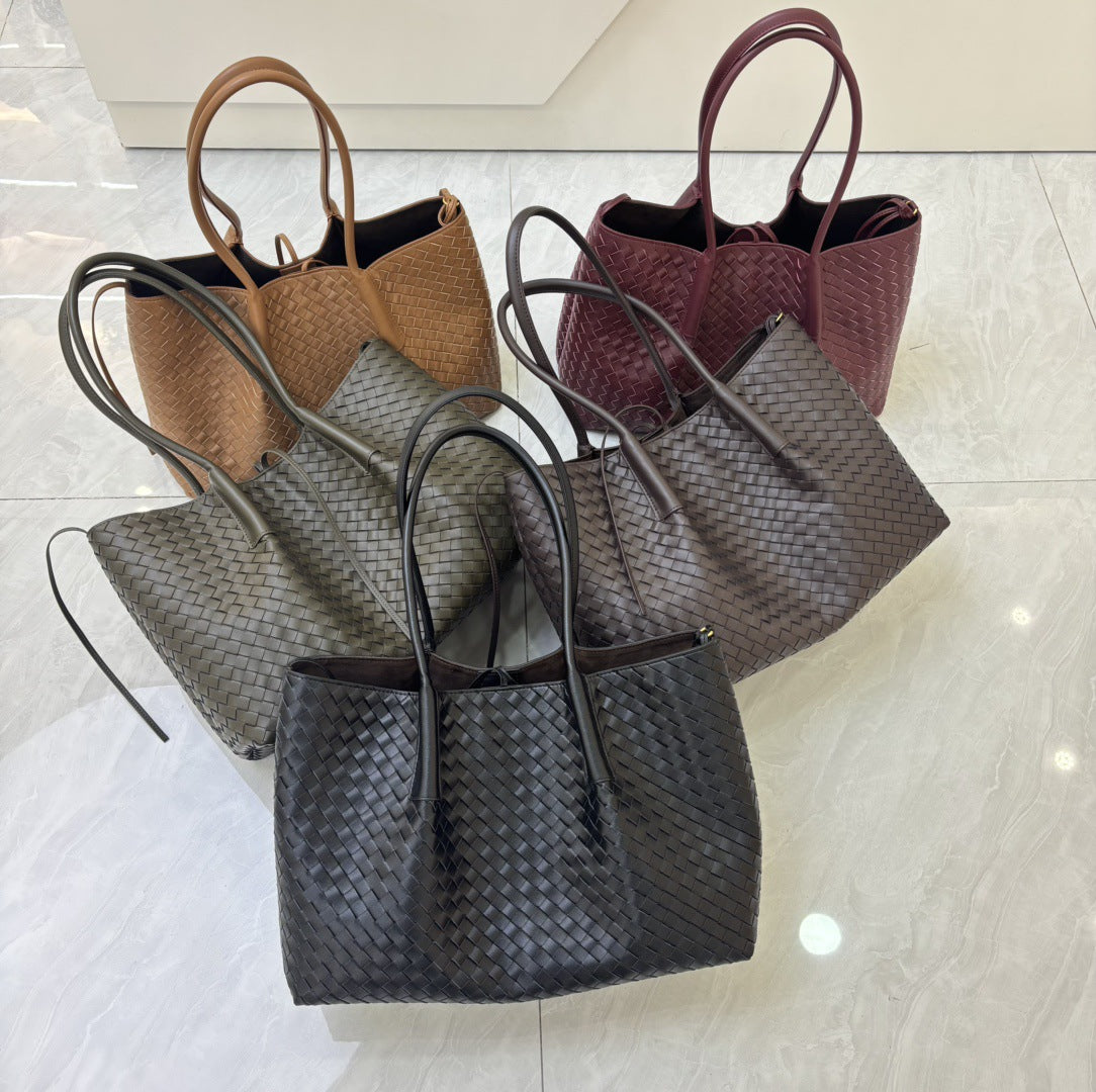 Women's Hand-woven Genuine High Texture Large Capacity Commute Handbags