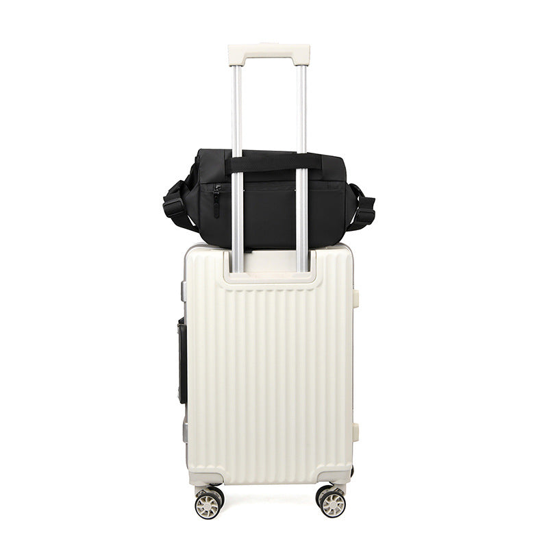 Men's Large Capacity Fashion Motorcycle Magnetic Riding Men's Chest Bags