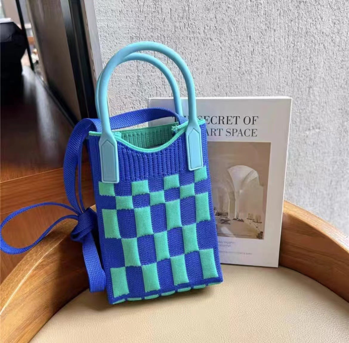 Fashionable Knitted Mobile Lightweight High-grade Love Phone Bags
