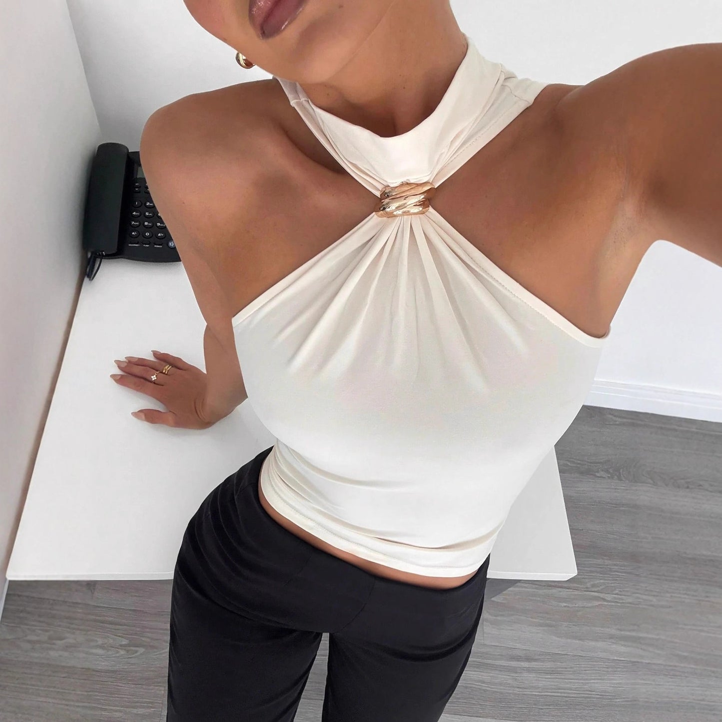 Women's Metal Ring Sleeveless Cold-shoulder Stretch Summer Vests