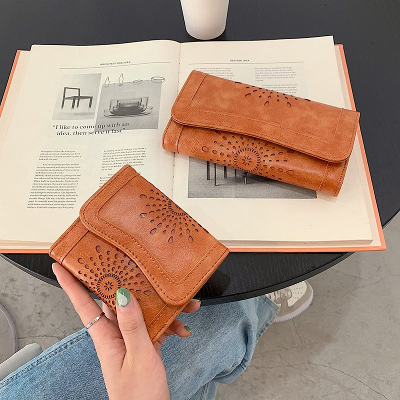 Women's Vintage Oil Wax Clutch Fashion Mid-length Ladies Wallets