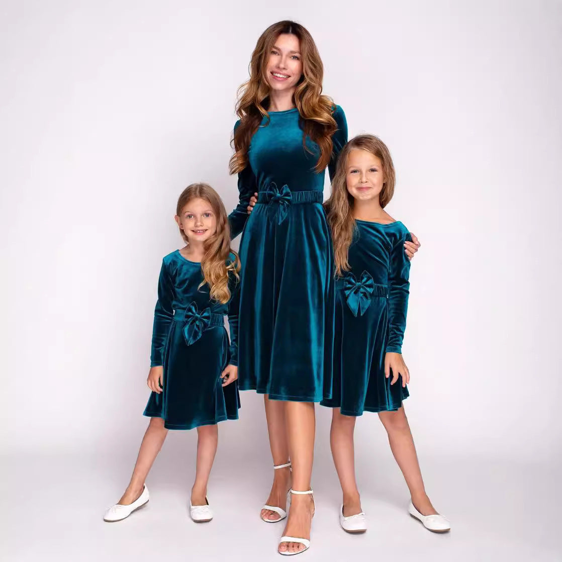 Women's Christmas Round Neck Long Sleeve Bowknot Dresses