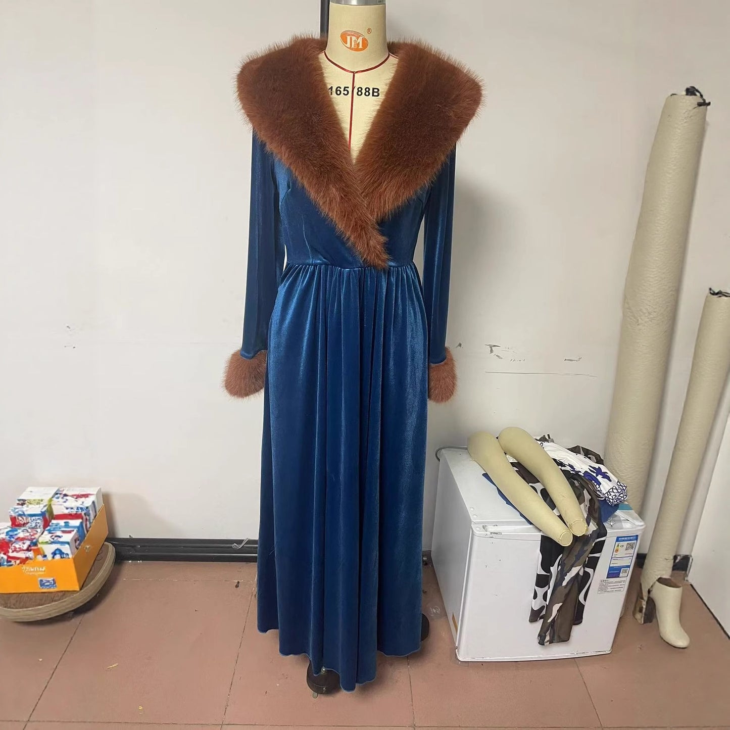 Women's Long Sleeve Thickened Dress Fur Collar Dresses