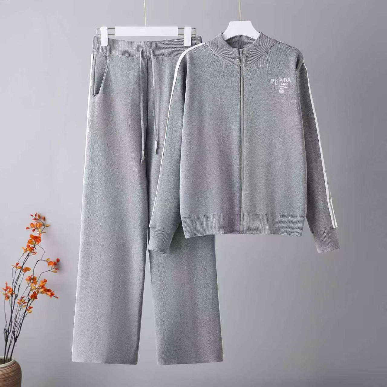 Women's Knitted Popular Slimming Fashionable Fried Street Suits