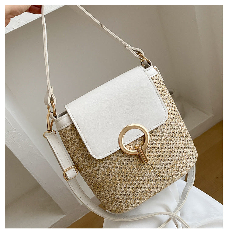 Women's Personality Straw Woven Beach Simple Twist Bags