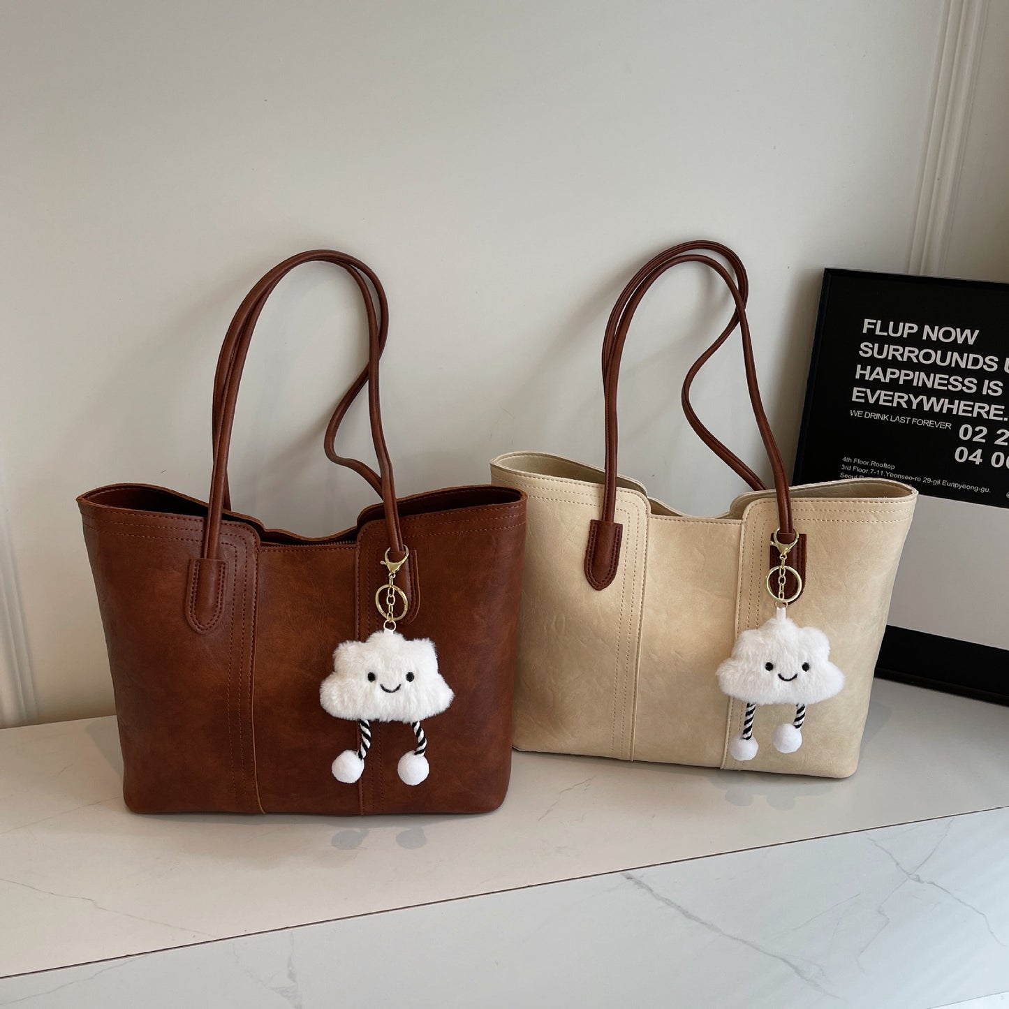 Women's High-grade Large Capacity Fashion Commuter Underarm Bags