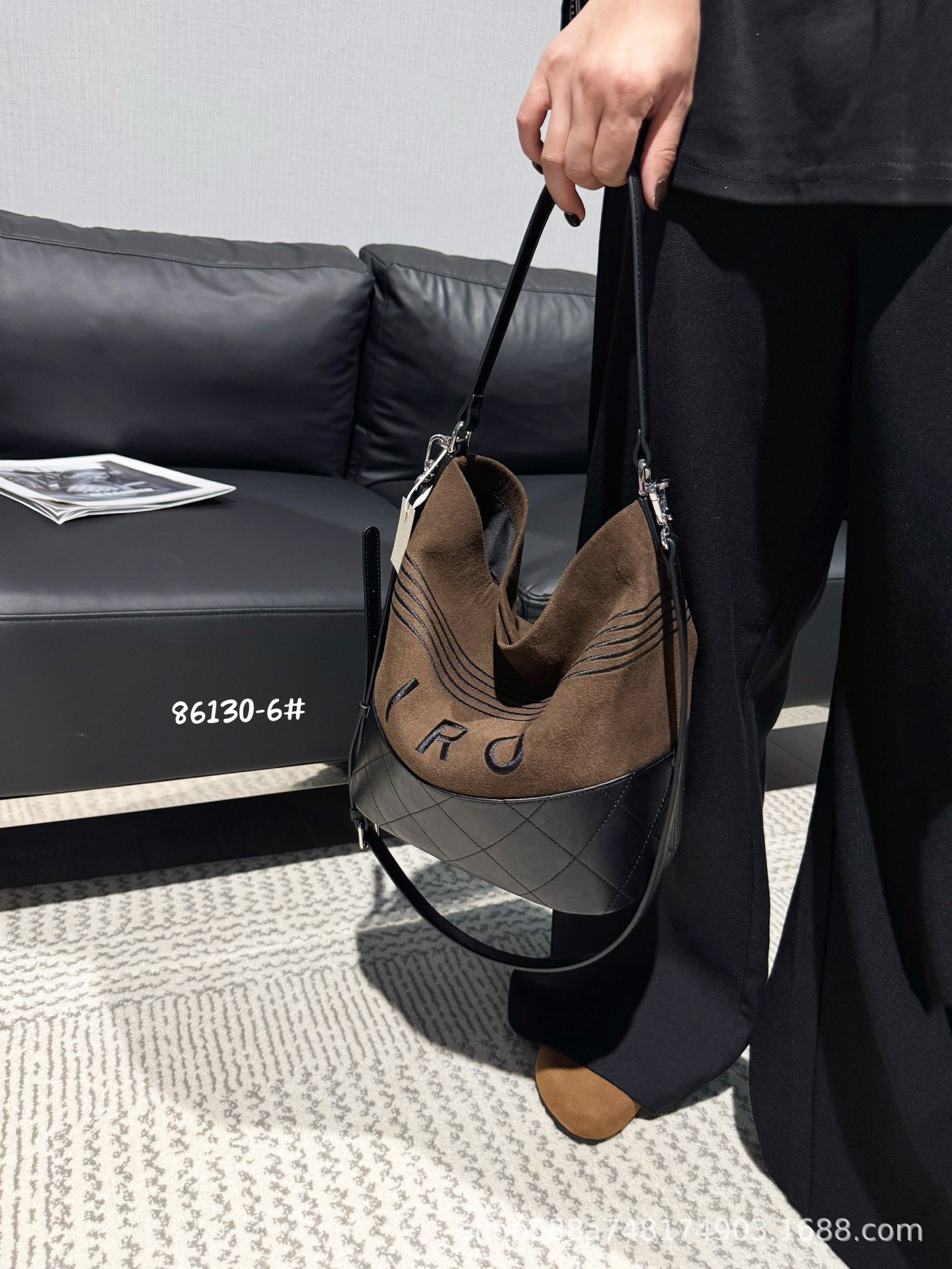 Women's Underarm Large Capacity Loose Feeling Commuter Bags