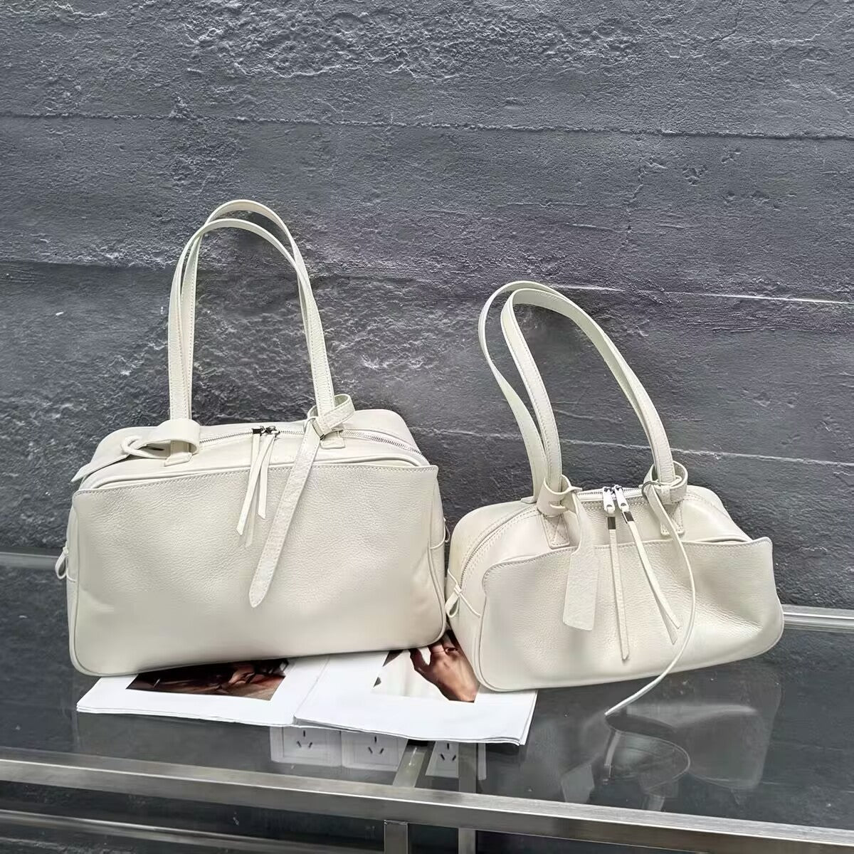 Retro Large Capacity Pillow Litchi Grain Layer Leather Armpit Bags