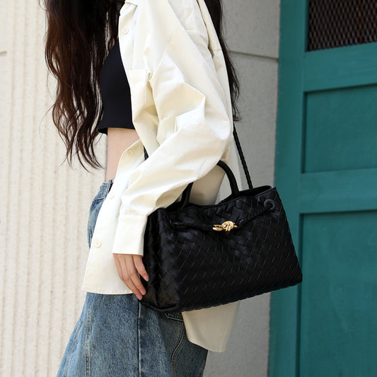 Women's Niche Metal Cord Fastener Woven Genuine Bags