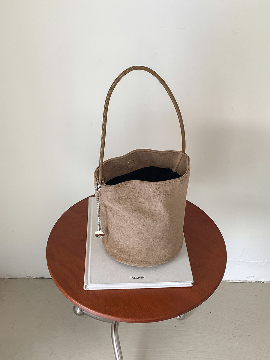 Women's Fashionable Korean Style Cylinder Retro Commuter Handbags