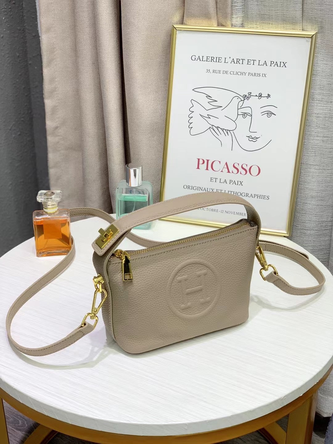 Women's Box Genuine Leather Portable Large Capacity Handbags