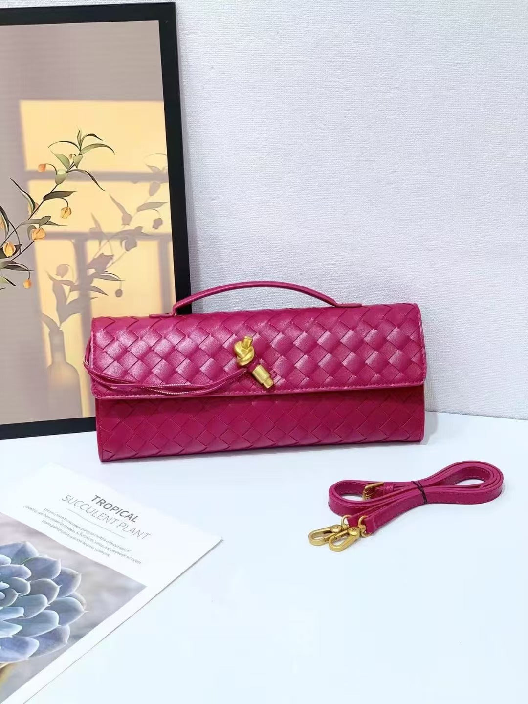 Fashion Elegant Hand-woven Hardware High-grade Leather Lock