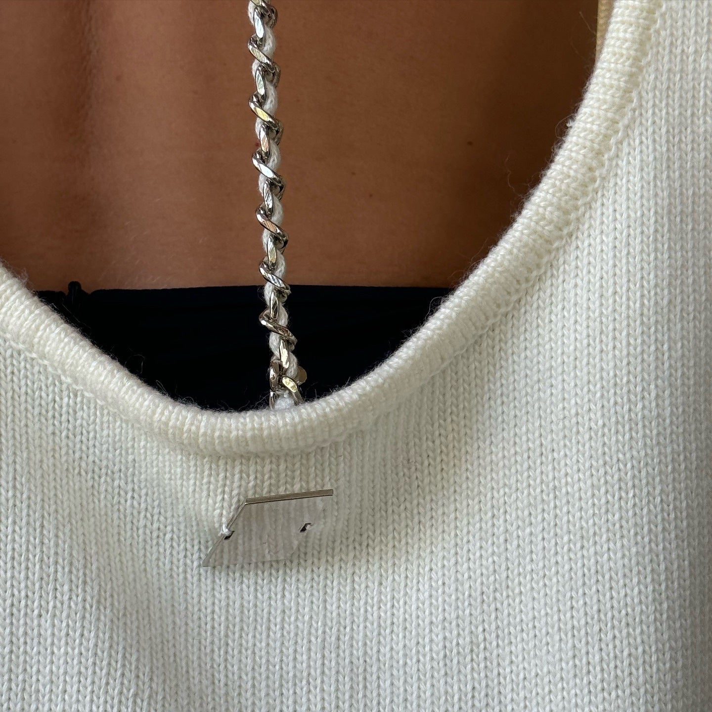 Women's Backless Design Metal Chain Loose Comfortable Niche Personality Idle Sweaters