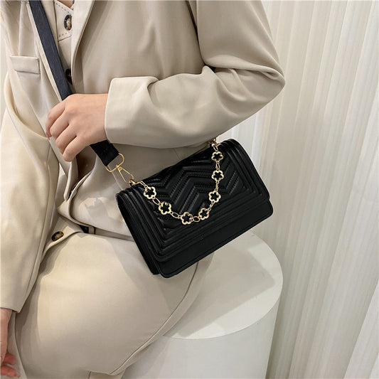 Women's Fashion Korean Style Diamond Quilted Chain Bags