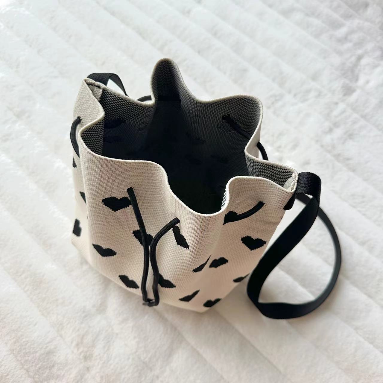 Women's Knitted Wool Version Versatile Hand Carrying Handbags